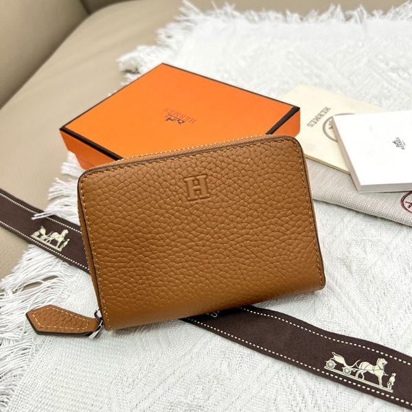 エルメス財布コピー背面デザイン